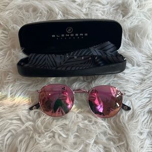 Blenders rose gold round sunglasses